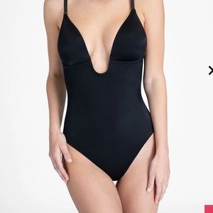 Spanx Suit Your Fancy Low-Back Thong Bodysuit -MISSING STRAPS & Connector
